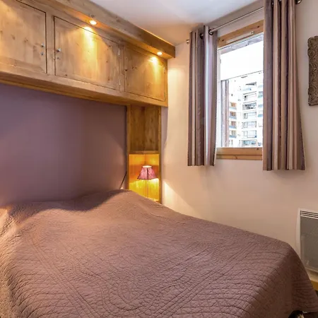 Appartement Duplex 3 Pieces Avec Balcon Sud, Pres Du Centre Et Des Pistes, Parking, Wifi - Fr-1-694-145
