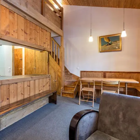 Duplex 3 Pieces Avec Balcon Sud, Pres Du Centre Et Des Pistes, Parking, Wifi - Fr-1-694-145 *